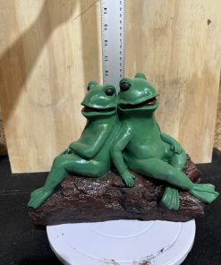 Frogs on log